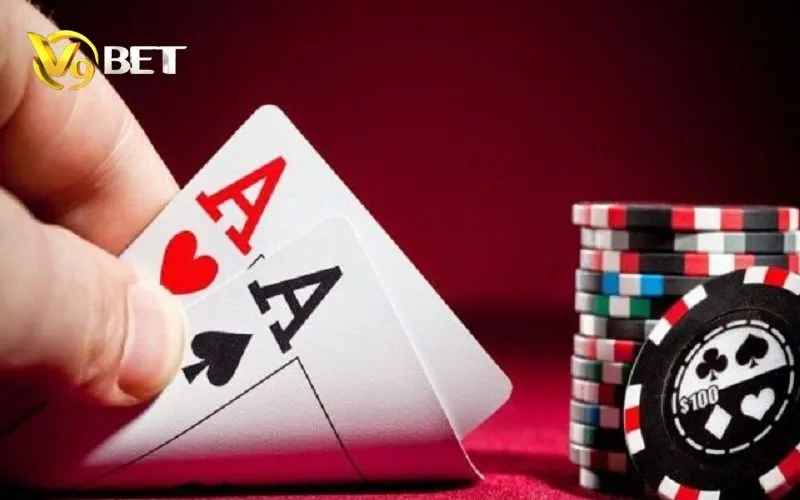 Tương tác cùng Dealer xinh đẹp tại sảnh Xì Dách V9BET Xì Dách V9BET